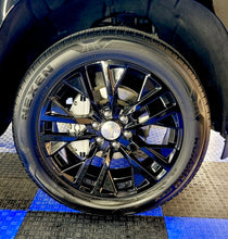 Load image into Gallery viewer, 2019-2025 4TH GEN CHEVY SILVERADO 1500 REFLECTIVE CALIPER COVERS