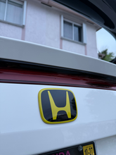 Load image into Gallery viewer, FL5 H Emblem Overlay–2026 Honda Civic Type R Easy H Emblem Vinyl Overlay
