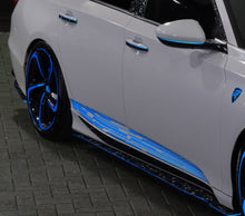 Load image into Gallery viewer, 2018-2022 HONDA ACCORD 3M REFLECTIVE MATRIX SIDE STRIPE
